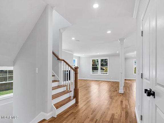 4th image of 808 Allaire Road