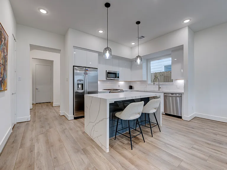 3517 McIlhenny St — Photo 9