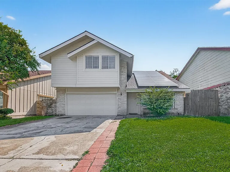 7711 Del Glen Ln — Photo 1
