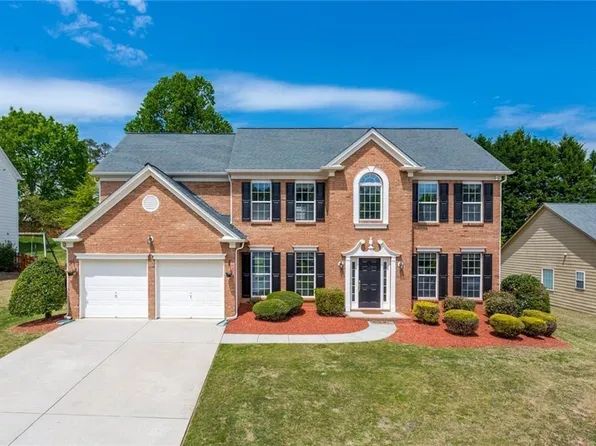 1805 Montcliff Dr, Cumming, GA 30041