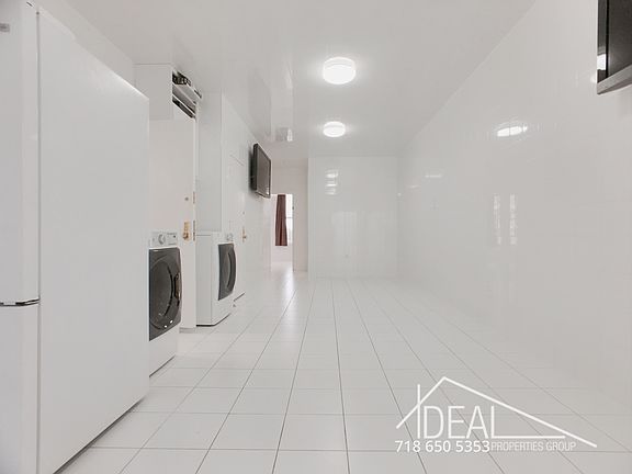 2nd image of 139 16th St #2