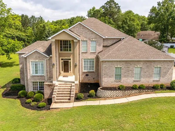 104 Ashwood Dr, Dothan, AL 36303