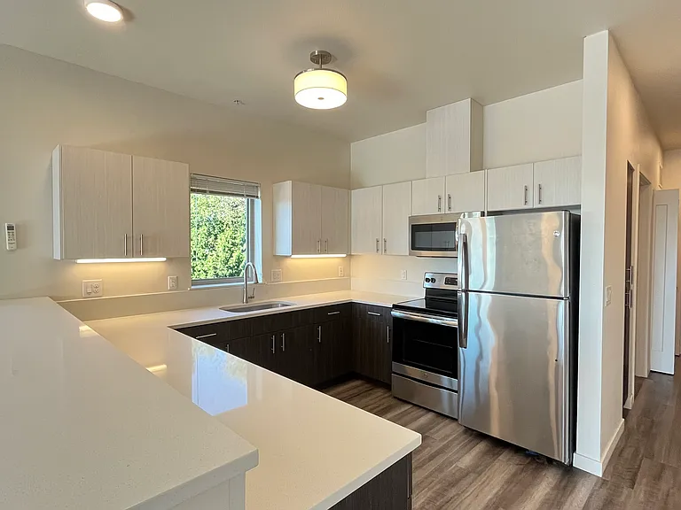 1736 NE 45th Ave #301 — Photo 5