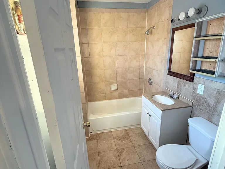 401 Ridge Ave — Photo 9