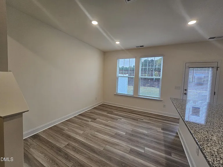 48 Bloodroot St — Photo 6
