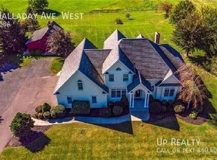 29 Halladay Ave W, Suffield, CT 06078