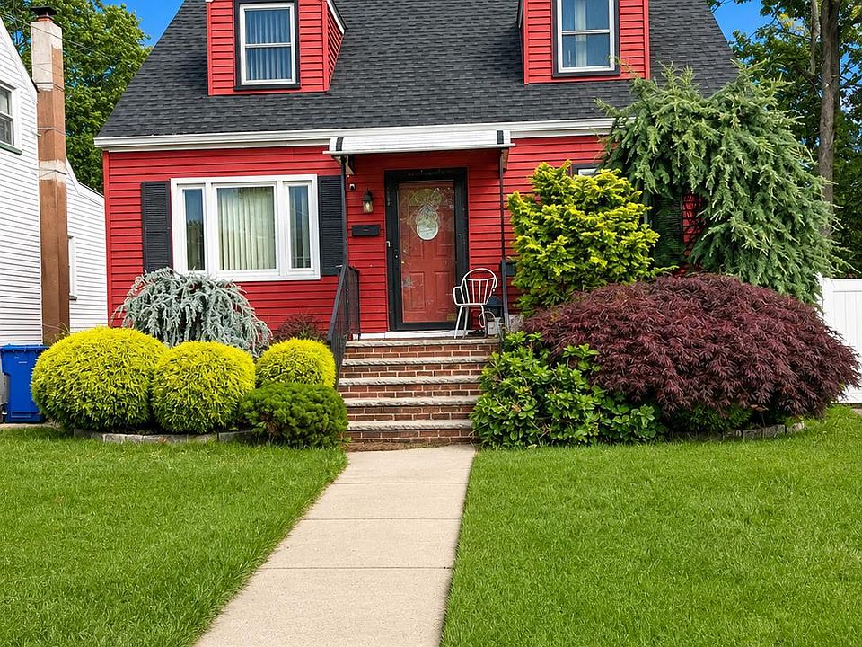 1st image of 235 Clinton St