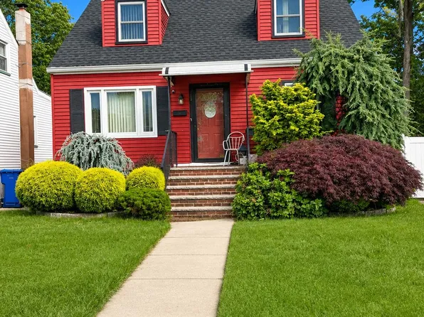 235 Clinton St, Woodbridge, NJ 07095