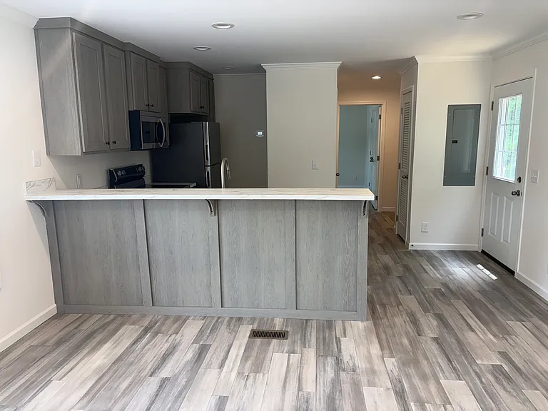 445 Five Oaks Cir — Photo 3