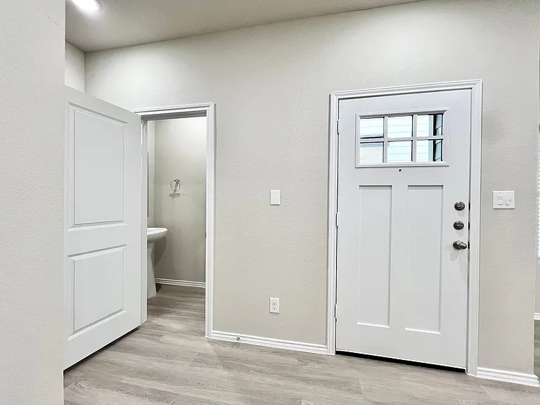 3501 NW Renfro St #204 — Photo 11