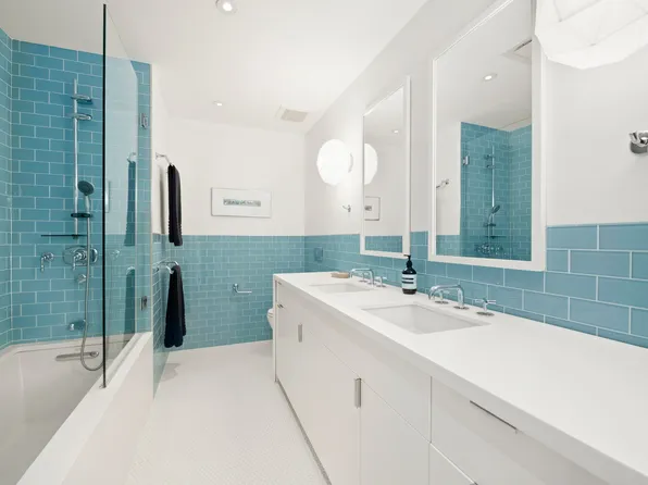 55 Hudson Street image 14 of 23