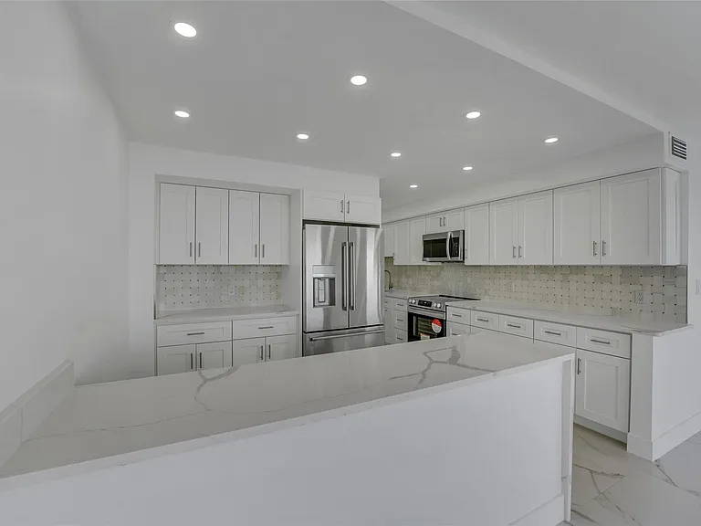 3900 Galt Ocean Dr #511 — Photo 12