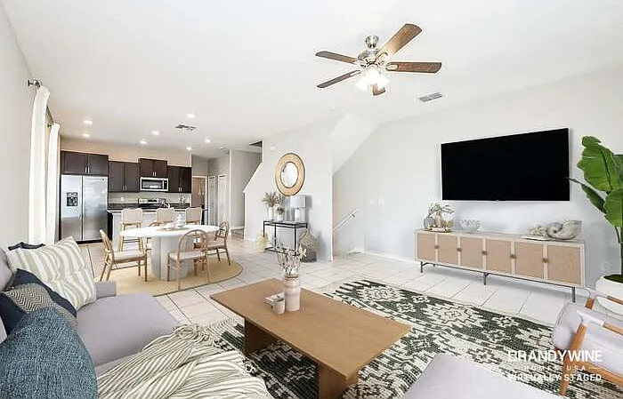 5703 Mercado Dr — Photo 5
