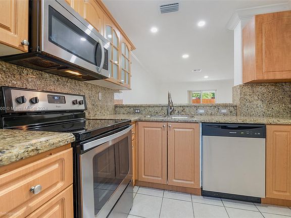 4th image of 7945 NW 8th St Unit 5C