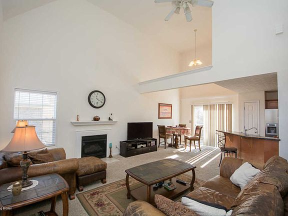 5th image of 594 Beechwood Ave