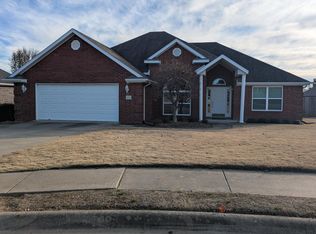 1573 Bedford Ter, Springdale, AR 72764