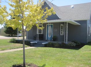 122 S 6th St, Indianola, NE 69034