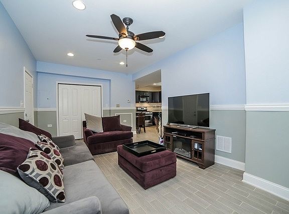 4th image of 2233 N Saint Louis Ave #G