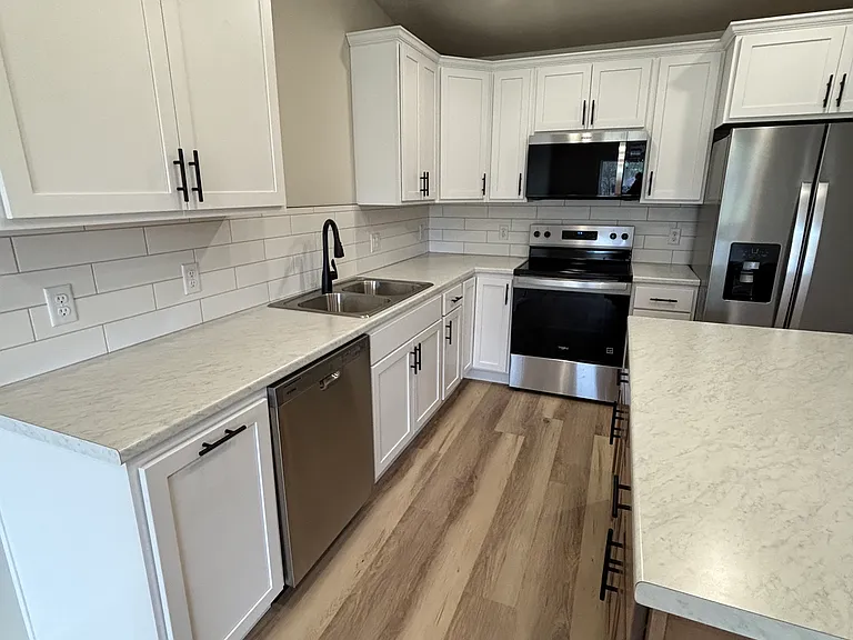 217 E Countryside Ave — Photo 22