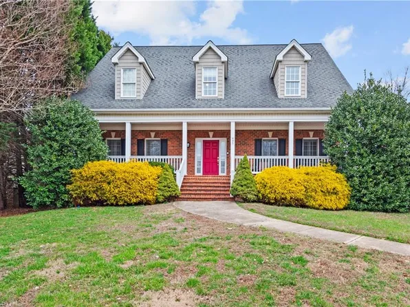495 Burkes Crossing Dr, Winston Salem, NC 27104