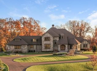 5742 Montreux Hills Dr NE, Ada, MI 49301