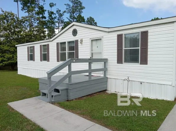 1841 Suavez Dr, Lillian, AL 36549