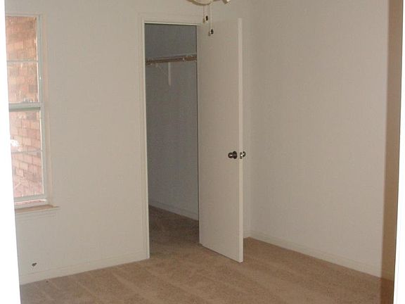 2nd Bedroom with Large Closet