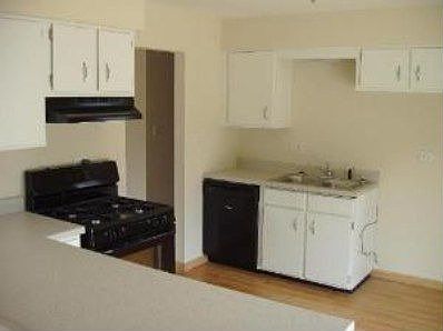 5th image of 35 Karen Dr