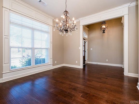 4th image of 22 Meadow View Dr