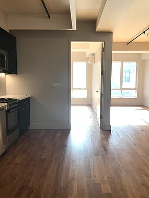 Rented by City Vista Inc | media 3