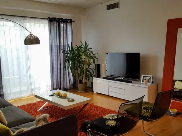 170 Gore St APT 107, Cambridge, MA 02141