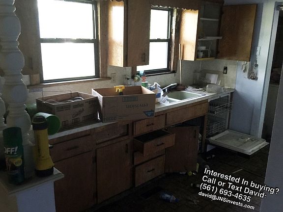 5th image of 5005 S 32nd Ave W