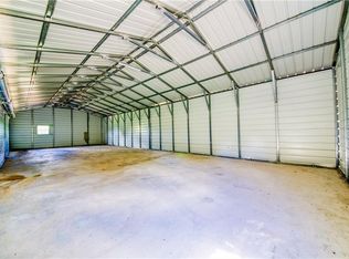 5401 Wolf Ln, Del Valle, TX 78617