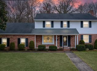 8 Meadow Rd, Pennsville, NJ 08070