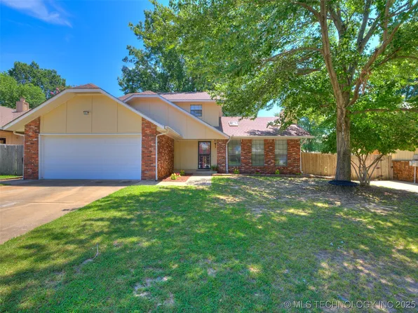 213 W Quanah St, Broken Arrow, OK 74011