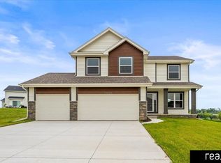 7409 N 176th Ave, Bennington, NE 68007
