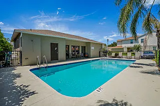 5246 Neil Dr — Photo 31