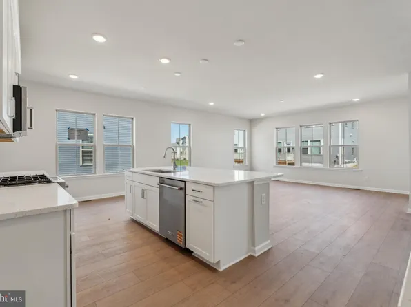 623 Liberty Ridge Rd, Horsham, PA 19044