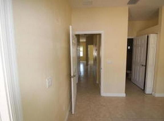 3rd image of 2085 Major Dr