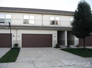 1785 Cumberland Green Dr, St Charles, IL 60174