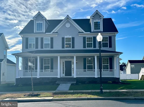 23037 Town Run Dr, Leonardtown, MD 20650