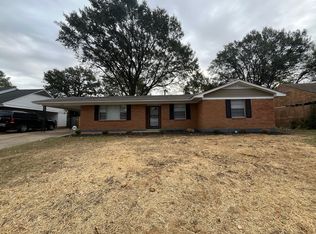 4004 Graceland Dr, Memphis, TN 38116