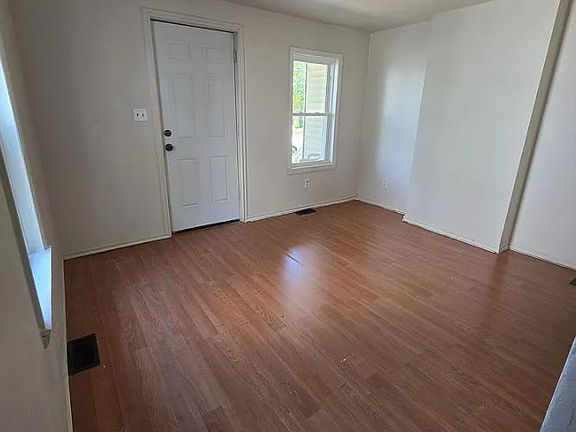 5th image of 310 S 4th St #312