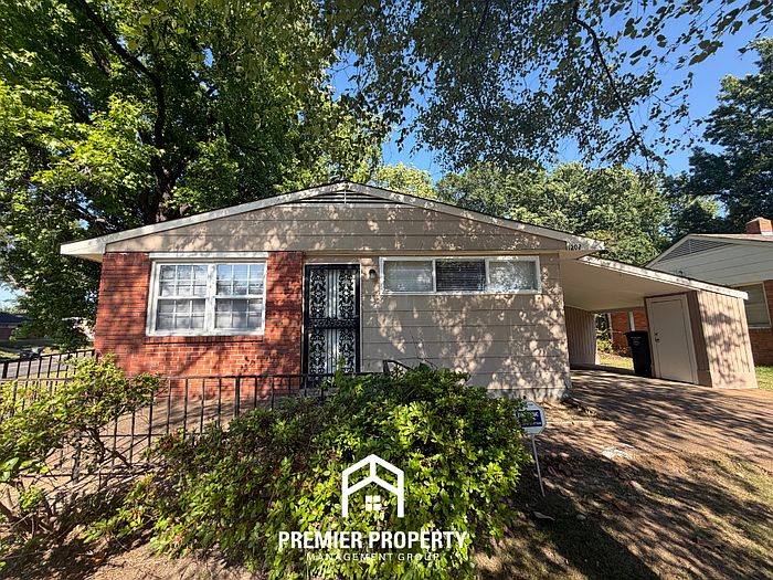 1st image of 1202 Dogwood Dr