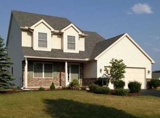 7030 Whiddenmill Dr, Whitehouse, OH