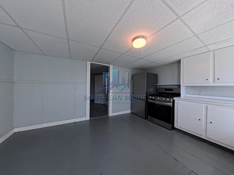 4 Glenwood Ave #D — Photo 12