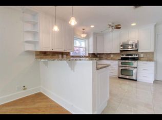 949 Greensward Ln, Delray Beach, FL 33445
