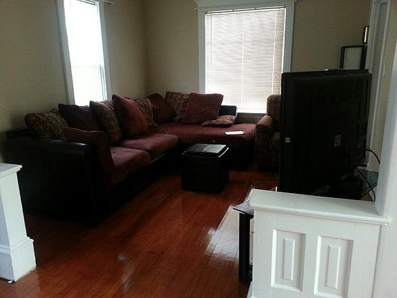 5th image of 308 Cottonwood St