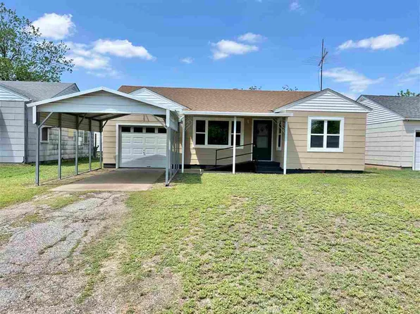 1317 Jackson St, Perry, OK 73077