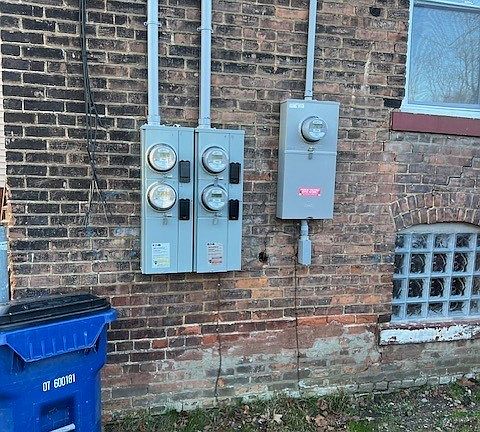 2nd image of 513 E 117th St